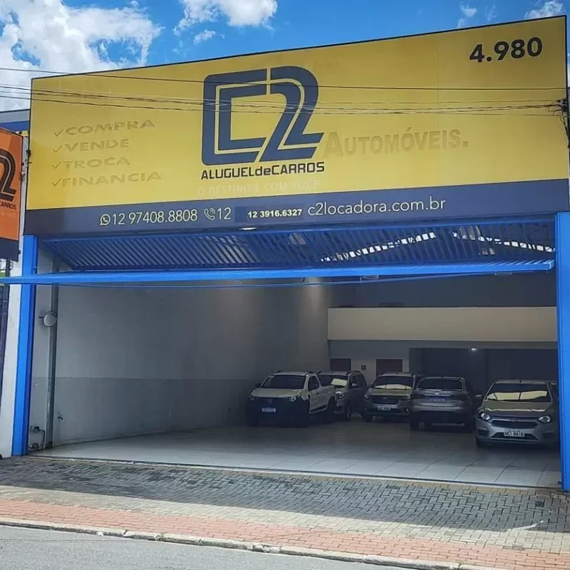 O que acontece se outro condutor dirigir carro alugado?